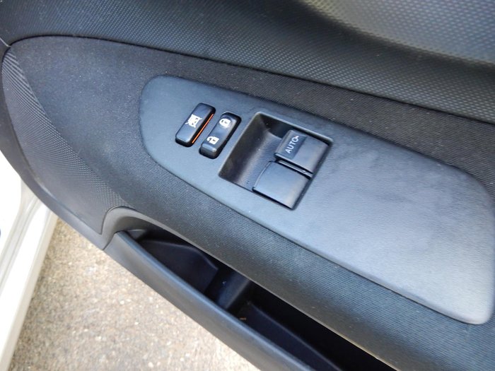 2007 Toyota Corolla Ascent ZRE152R Silver