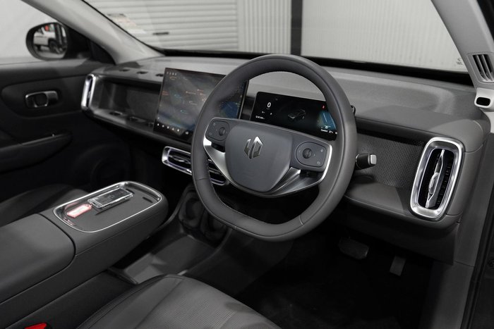 2025 Leapmotor B10 Design LR