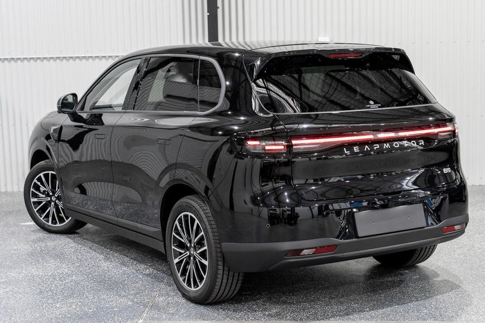 2025 Leapmotor B10 Design LR