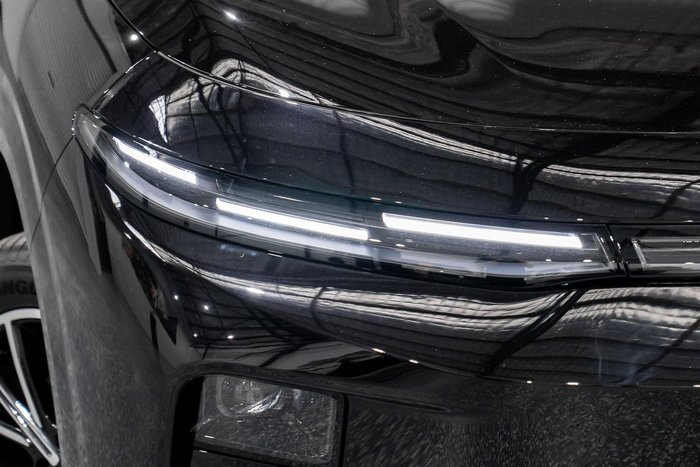 2025 Leapmotor B10 Design LR