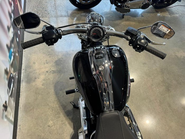 2025 Harley-Davidson Breakout 117 (FXBR) Softail Black