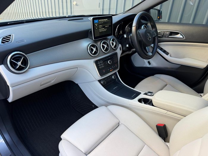 2016 Mercedes-Benz GLA-Class GLA180