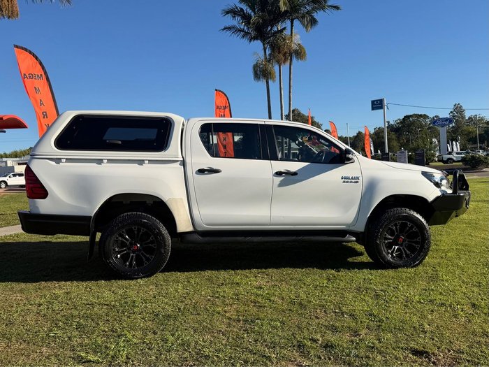 2017 Toyota Hilux SR