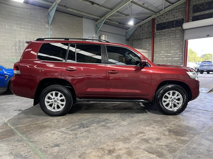 2017 Toyota Landcruiser VX