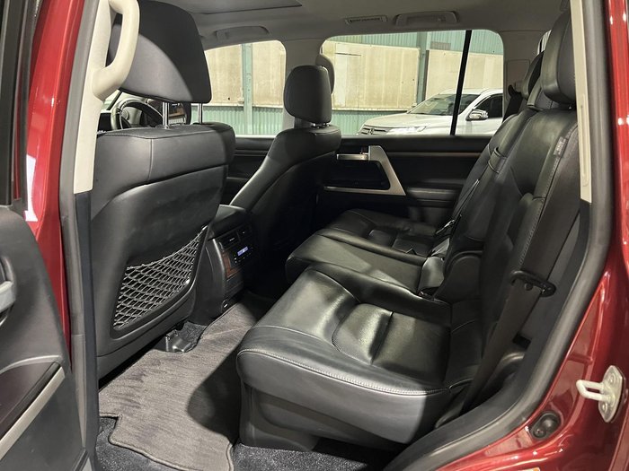 2017 Toyota Landcruiser VX
