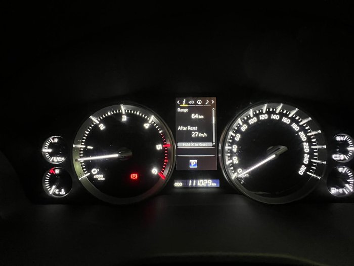 2017 Toyota Landcruiser VX VDJ200R 4X4 Dual Range Merlot Red