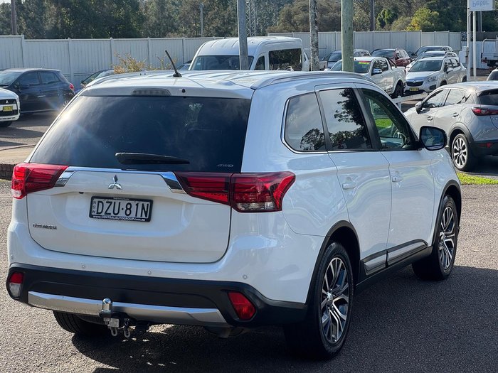 2016 Mitsubishi Outlander LS