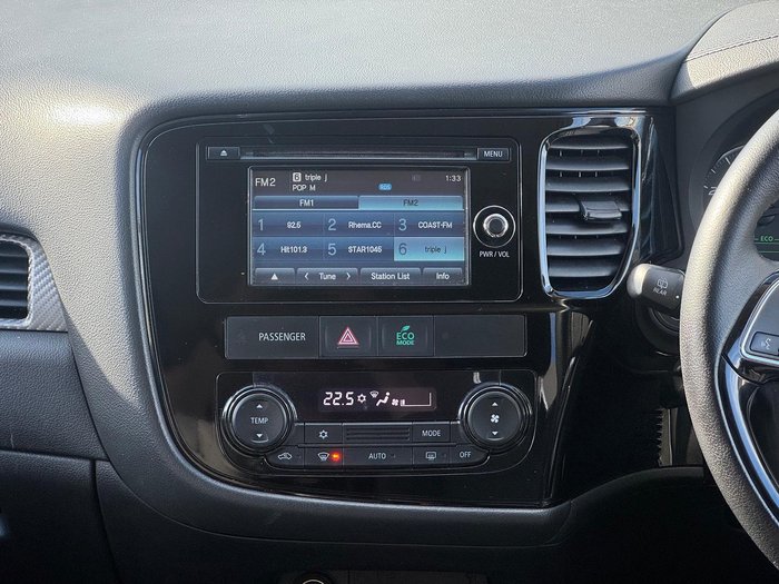 2016 Mitsubishi Outlander LS
