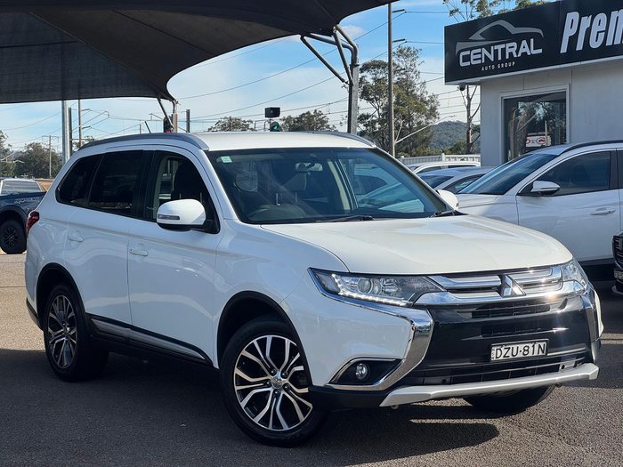 2016 Mitsubishi Outlander LS