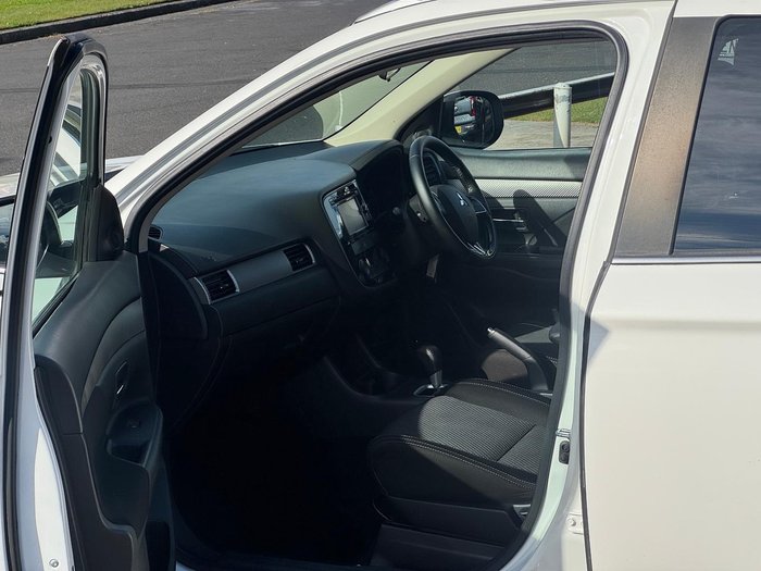 2016 Mitsubishi Outlander LS