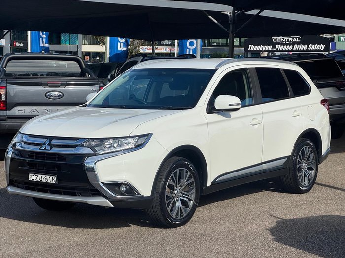 2016 Mitsubishi Outlander LS