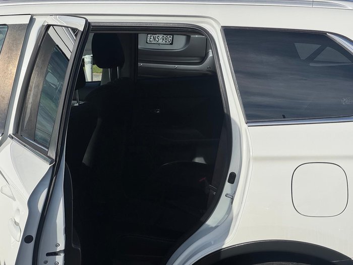 2016 Mitsubishi Outlander LS