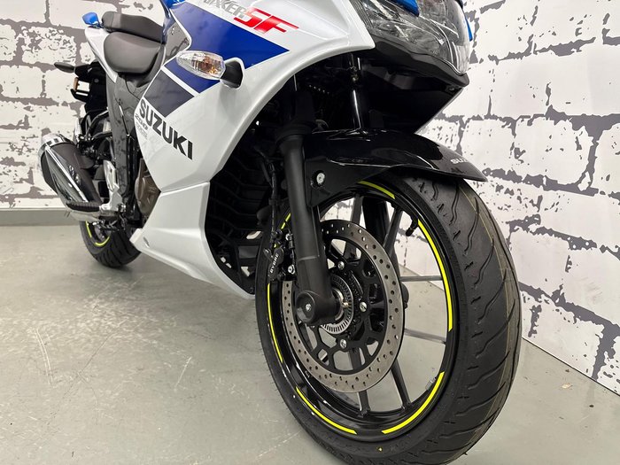 2026 Suzuki Gixxer SF 250 Gixxer White