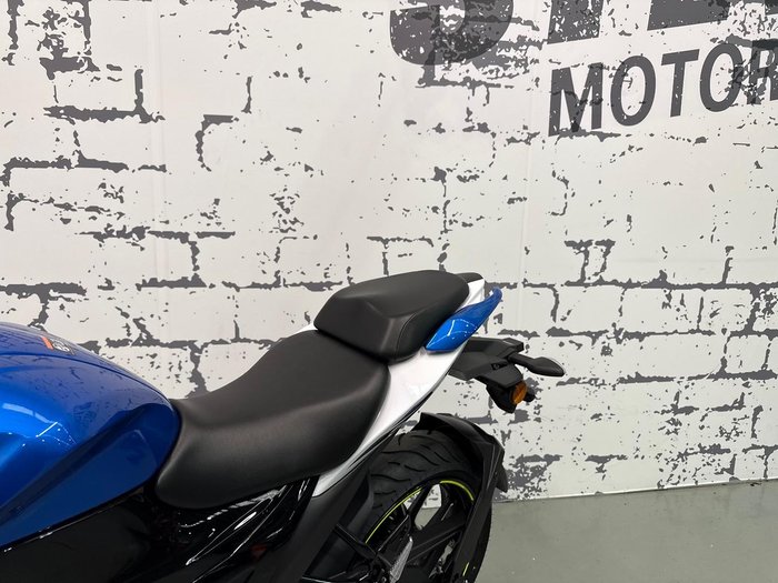 2026 Suzuki Gixxer SF 250 Gixxer White