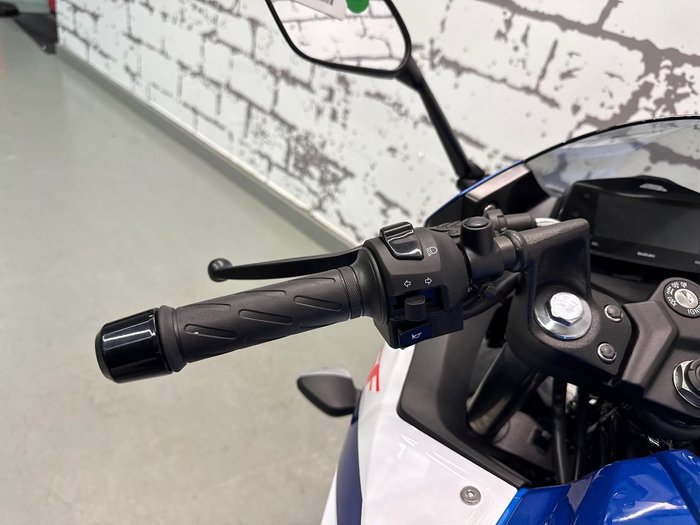 2026 Suzuki Gixxer SF 250 Gixxer White