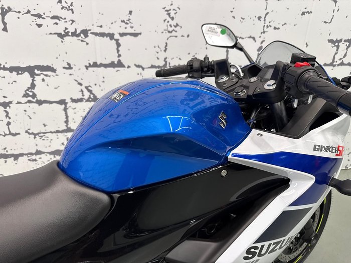 2026 Suzuki Gixxer SF 250 Gixxer White