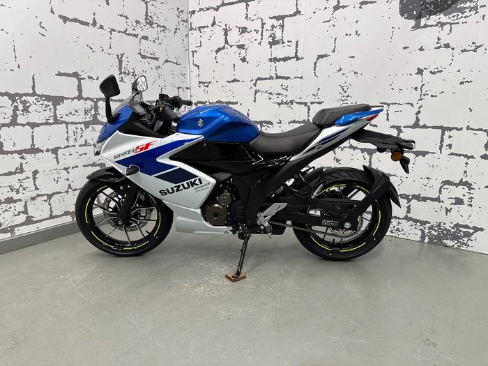 2026 Suzuki Gixxer SF 250 Gixxer White