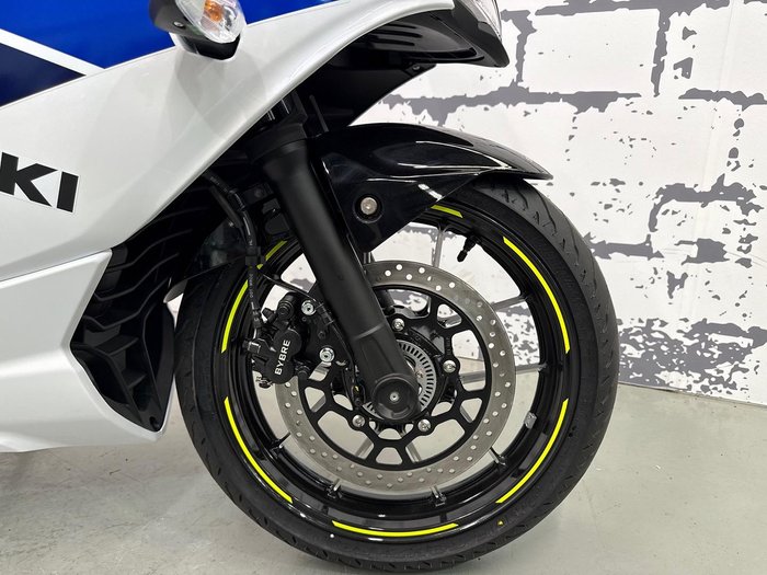 2026 Suzuki Gixxer SF 250 Gixxer White