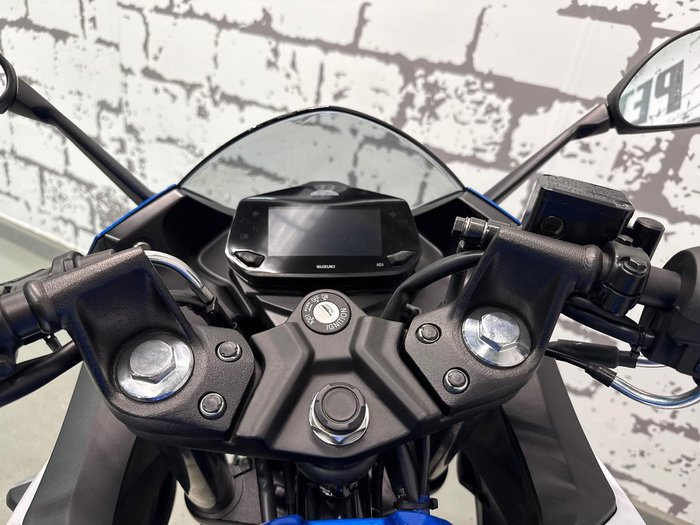 2026 Suzuki Gixxer SF 250 Gixxer White