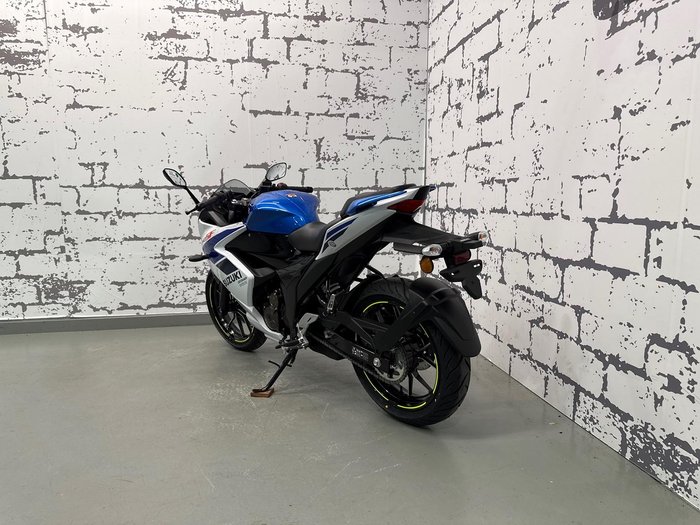 2026 Suzuki Gixxer SF 250 Gixxer White