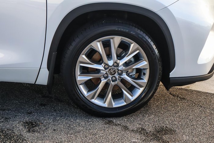 2023 Toyota Kluger Grande
