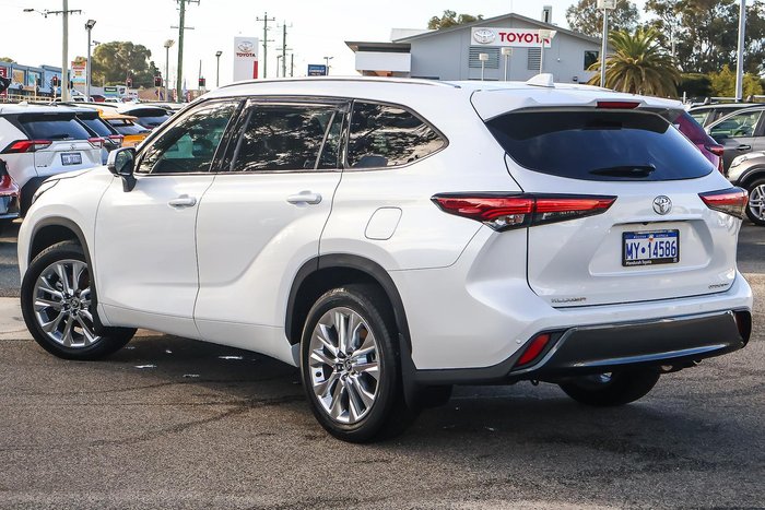 2023 Toyota Kluger Grande
