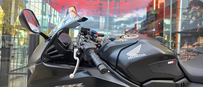 2025 Honda CBR650R MAT BLACK