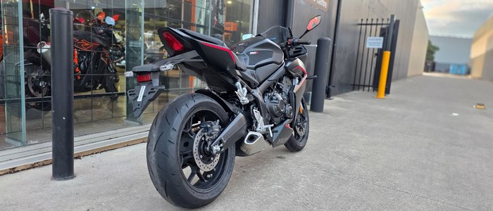 2025 Honda CBR650R MAT BLACK