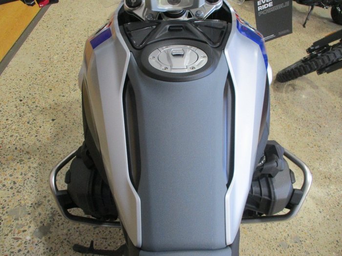 2026 BMW Motorrad R 1300 GS TROPHY WHITE
