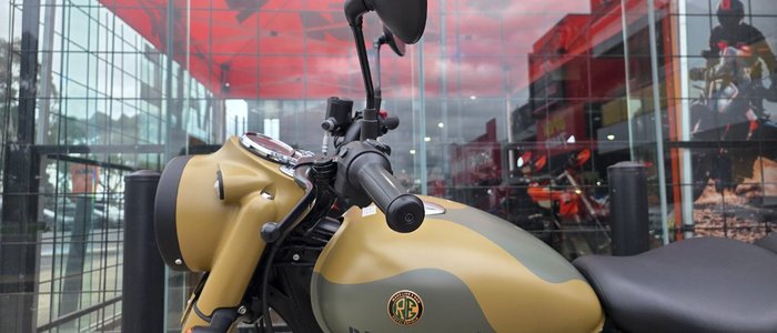 2025 Royal Enfield (see Also Enfiel CLASSIC 350 BEIGE