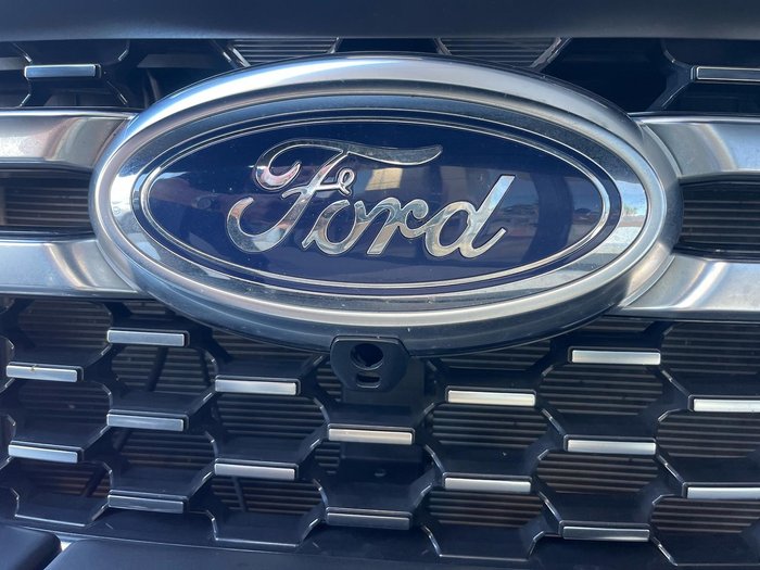2023 Ford Everest Platinum