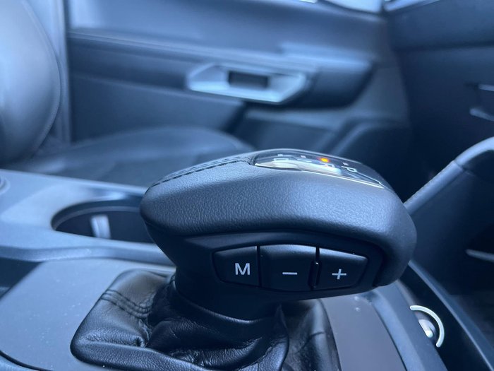 2023 Ford Everest Platinum