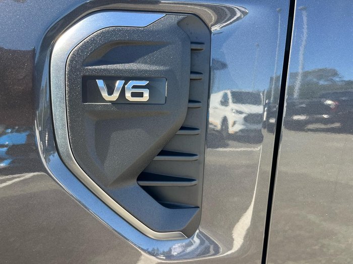 2023 Ford Everest Platinum