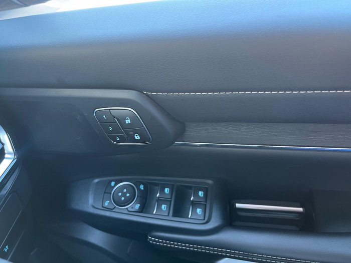 2023 Ford Everest Platinum