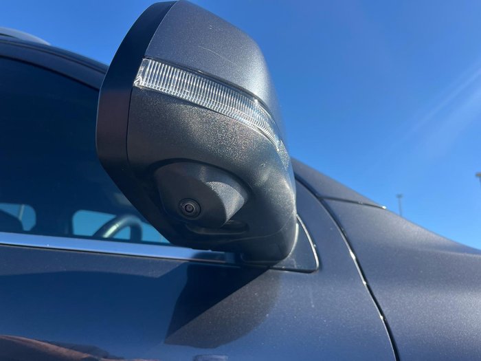 2023 Ford Everest Platinum