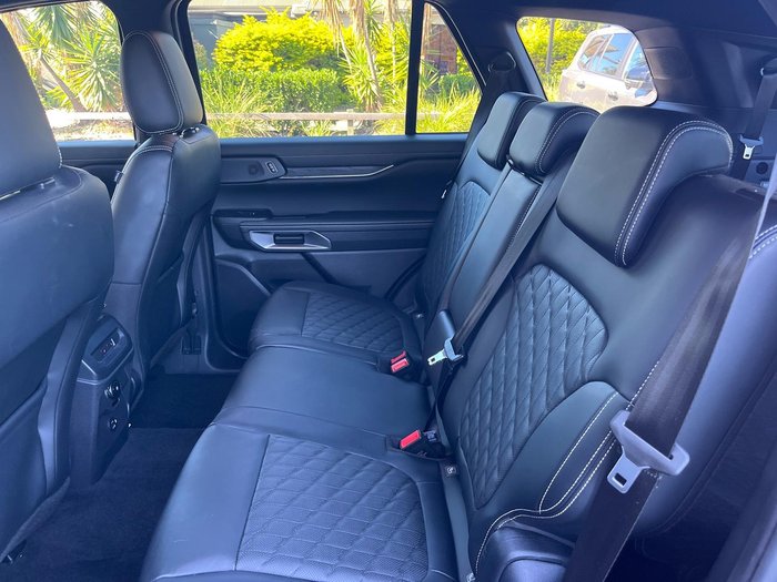 2023 Ford Everest Platinum