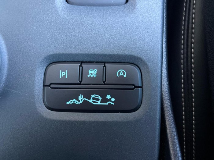 2023 Ford Everest Platinum