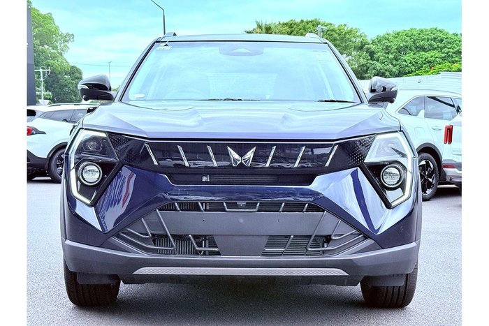 2025 Mahindra XUV3XO AX7L