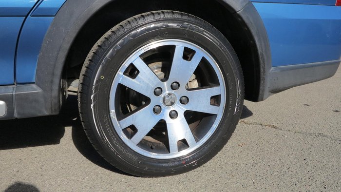 2005 Holden Adventra LX6 VZ Four Wheel Drive Impluse