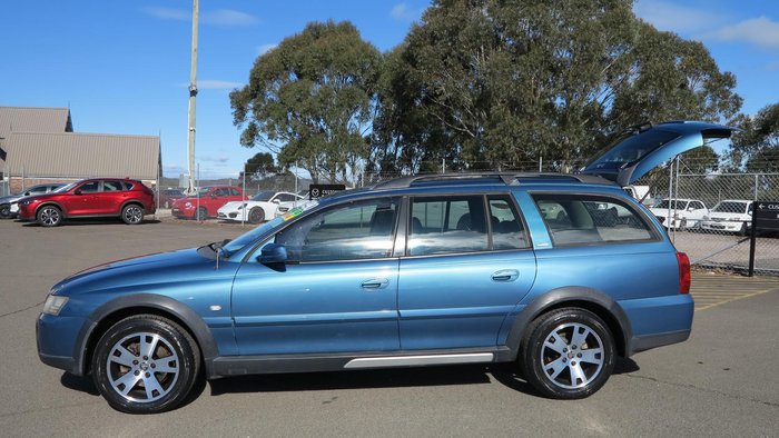 2005 Holden Adventra LX6 VZ Four Wheel Drive Impluse