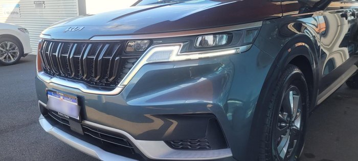 2022 Kia Carnival S