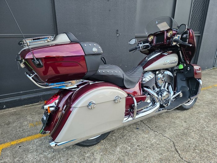 2025 Indian ROADMASTER CLASSIC MAROON