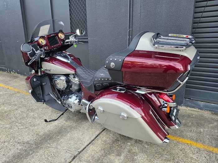 2025 Indian ROADMASTER CLASSIC MAROON
