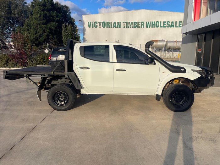 2017 Mitsubishi Triton GLX