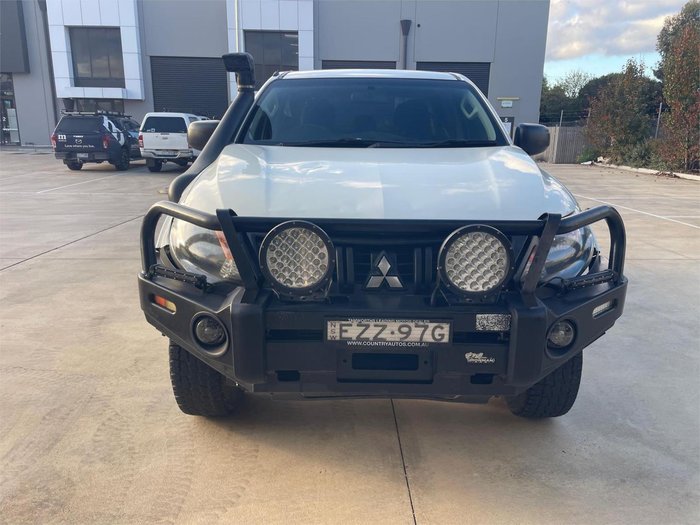2017 Mitsubishi Triton GLX