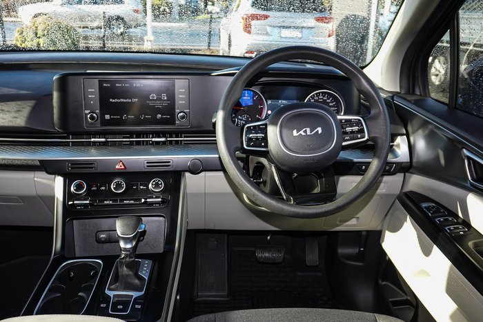 2023 Kia Carnival S