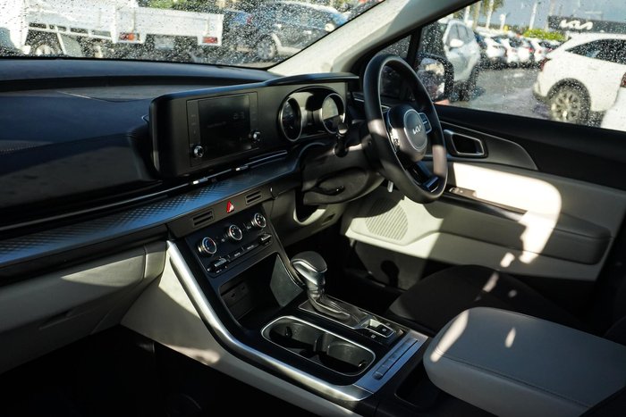 2023 Kia Carnival S
