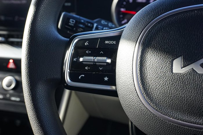 2023 Kia Carnival S