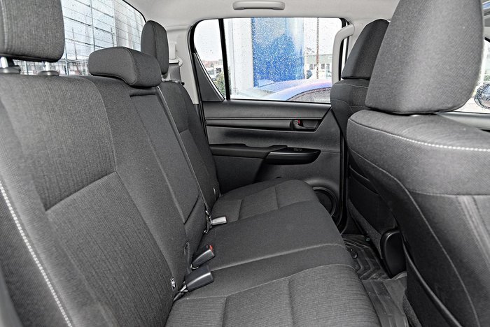 2023 Toyota Hilux SR