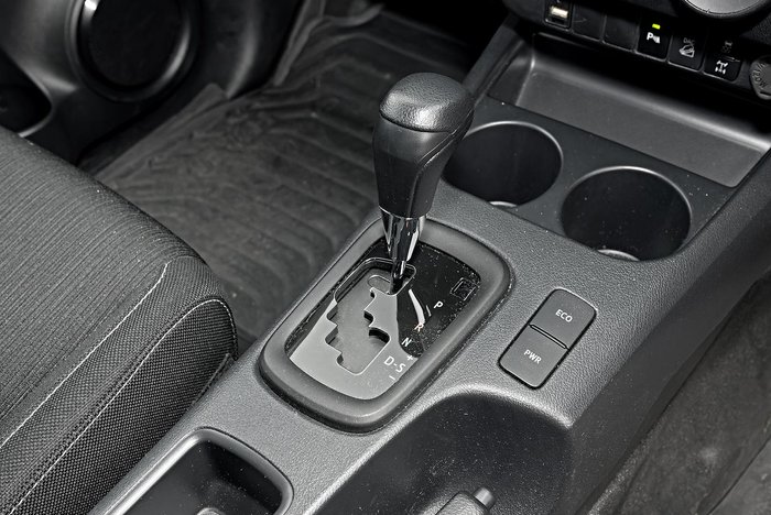 2023 Toyota Hilux SR